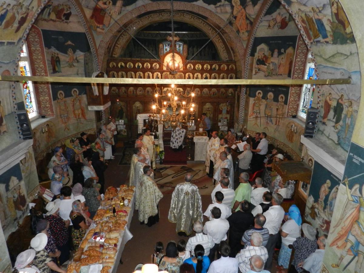 Vecernia din ajunul hramului