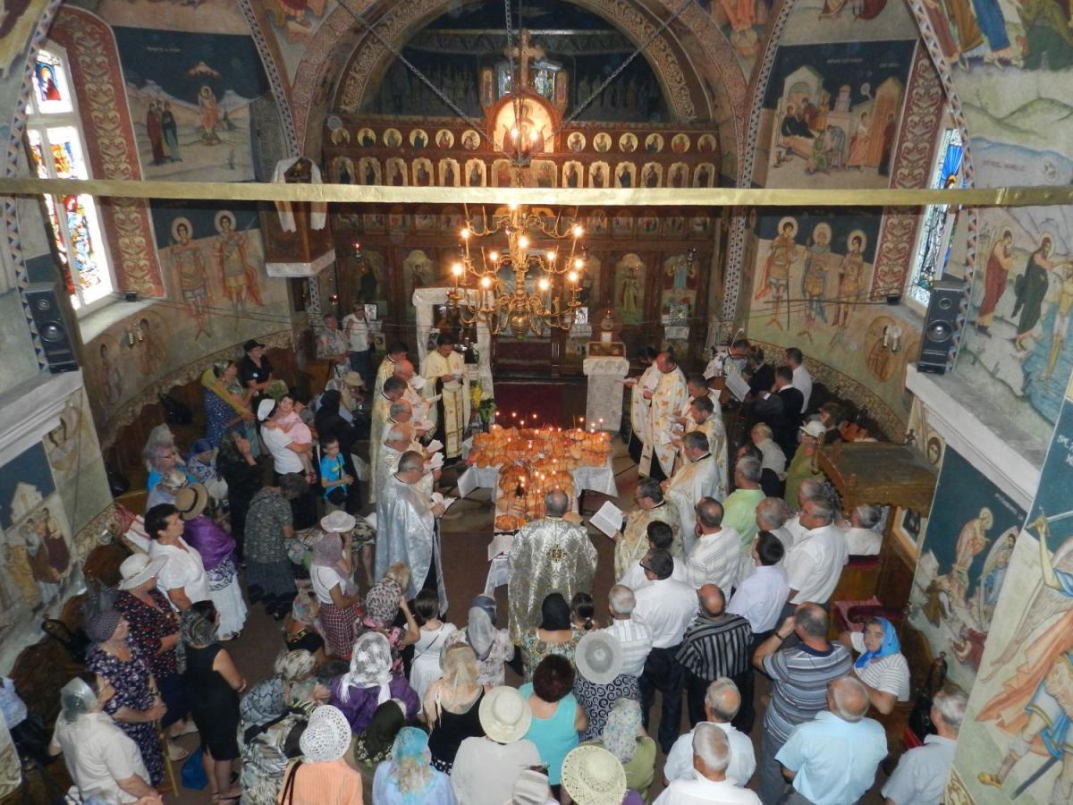 Vecernia din ajunul hramului